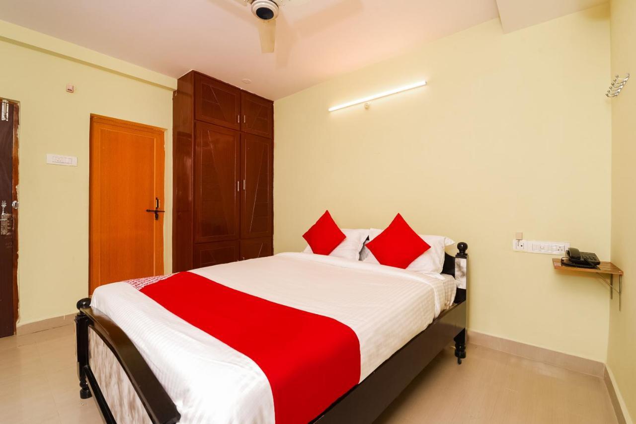 Hotel Oyo 26234 Annapurna Nilayam Vijayawāda Exteriér fotografie