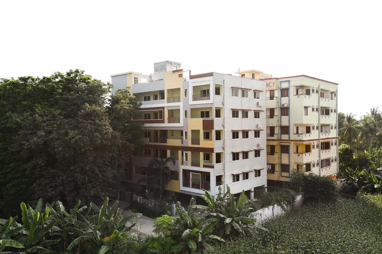 Hotel Oyo 26234 Annapurna Nilayam Vijayawāda Exteriér fotografie