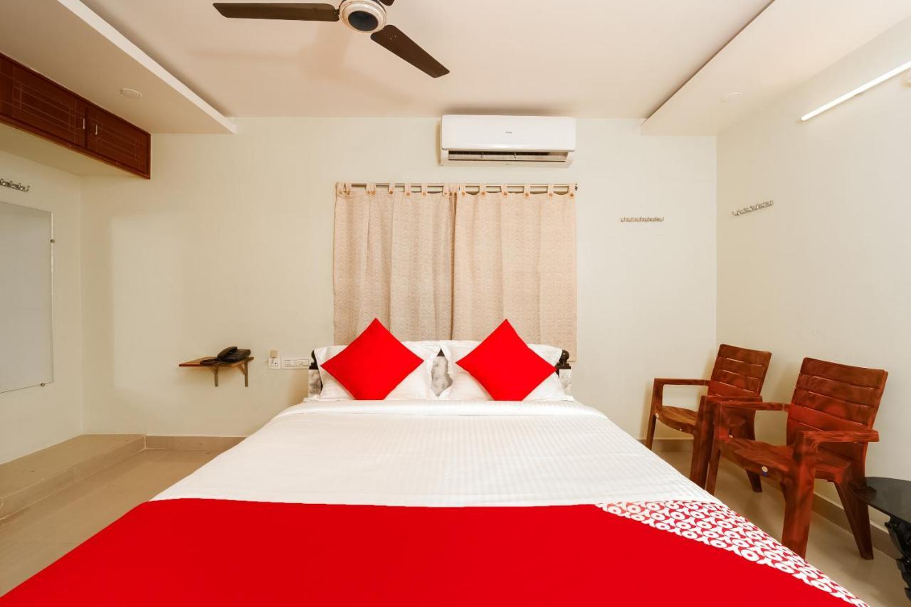 Hotel Oyo 26234 Annapurna Nilayam Vijayawāda Exteriér fotografie